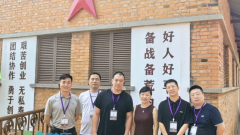 用户消费趋向也呈现出取感性的双沉